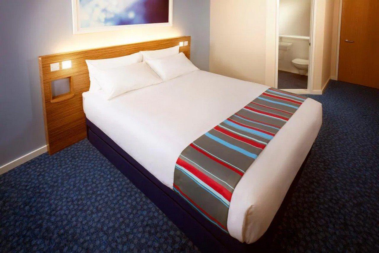 Travelodge Dundee Strathmore Avenue Екстер'єр фото
