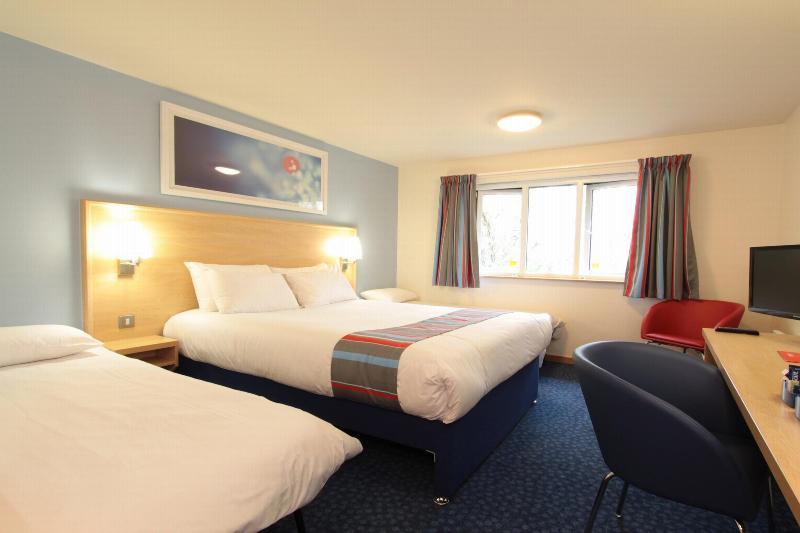 Travelodge Dundee Strathmore Avenue Екстер'єр фото