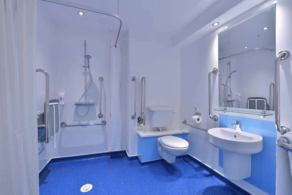 Travelodge Dundee Strathmore Avenue Номер фото